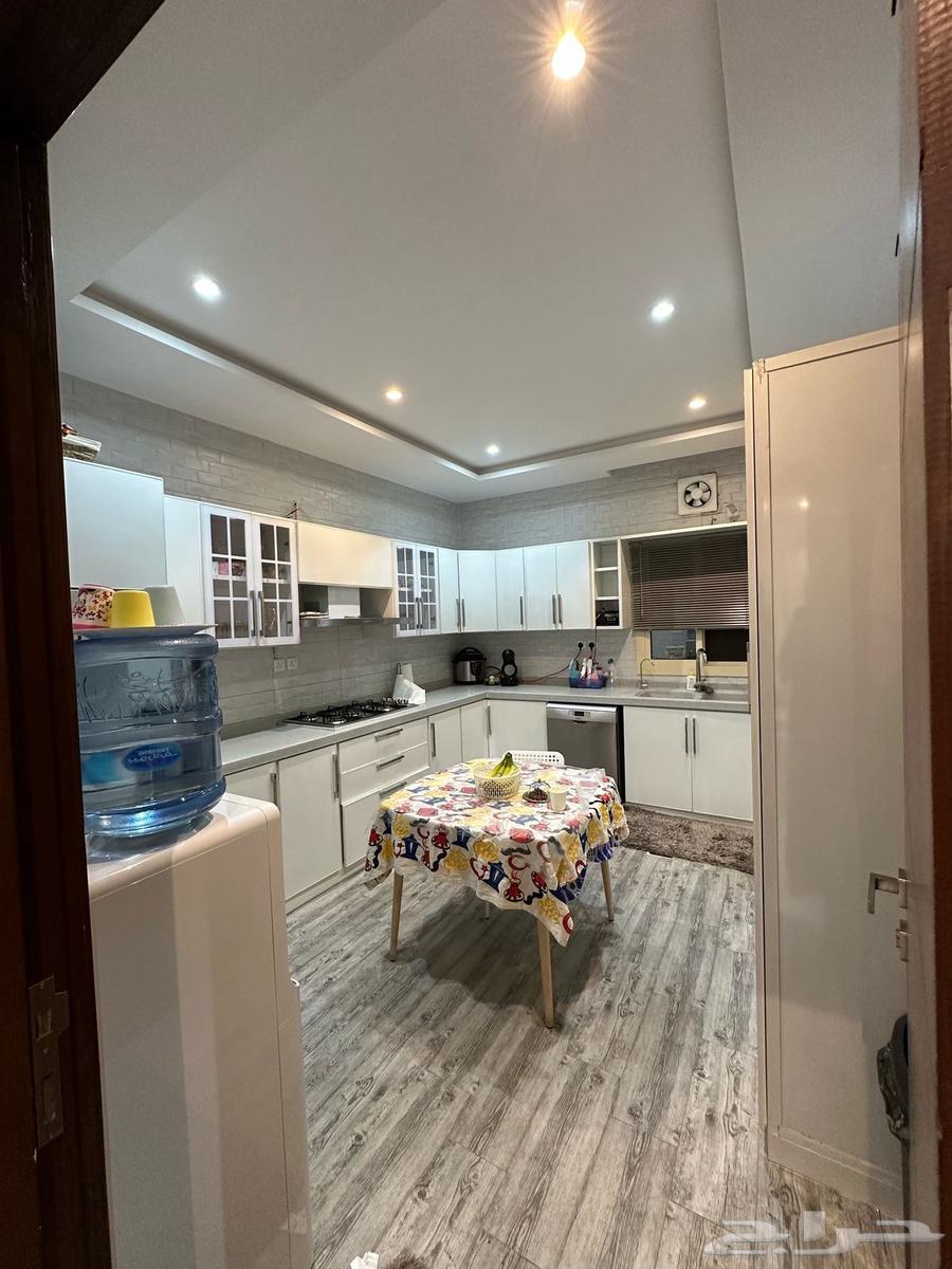 9 bedroom apartment in Al Faisaliyyah 9