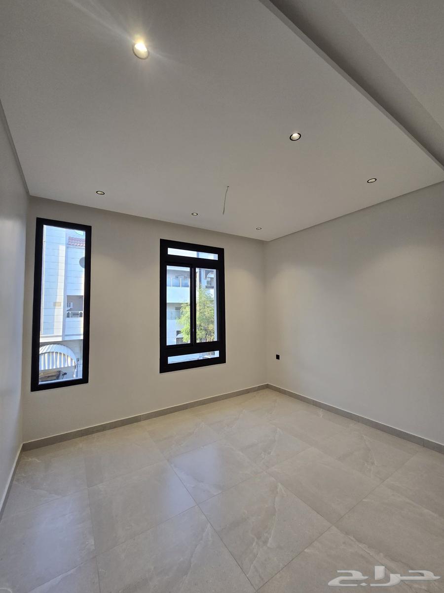 4 bedroom apartment in Abruq Ar Rughamah 4