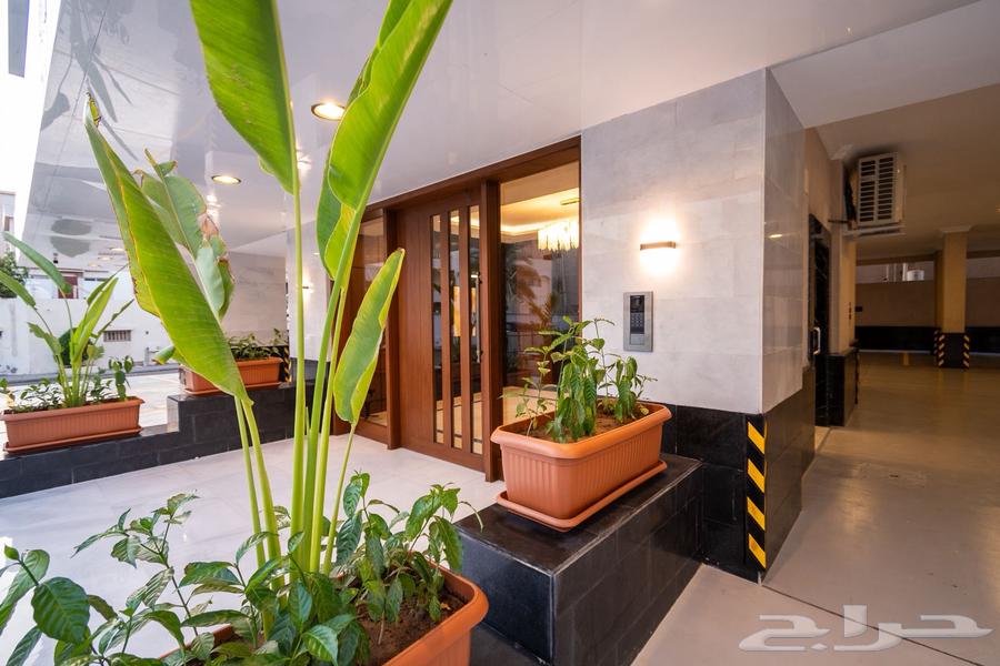 5 bedroom apartment in Al Rawdah 4