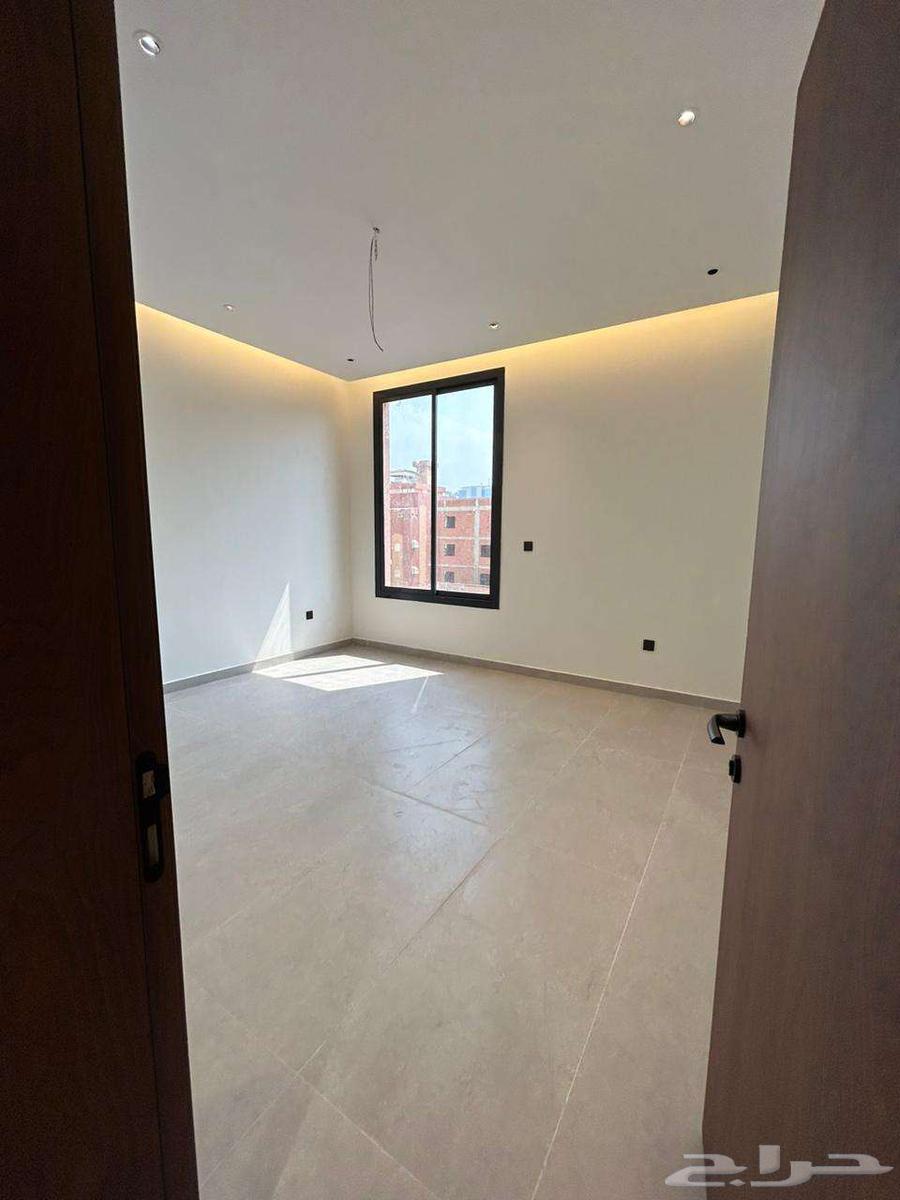 5 bedroom apartment in Al Salamah 13