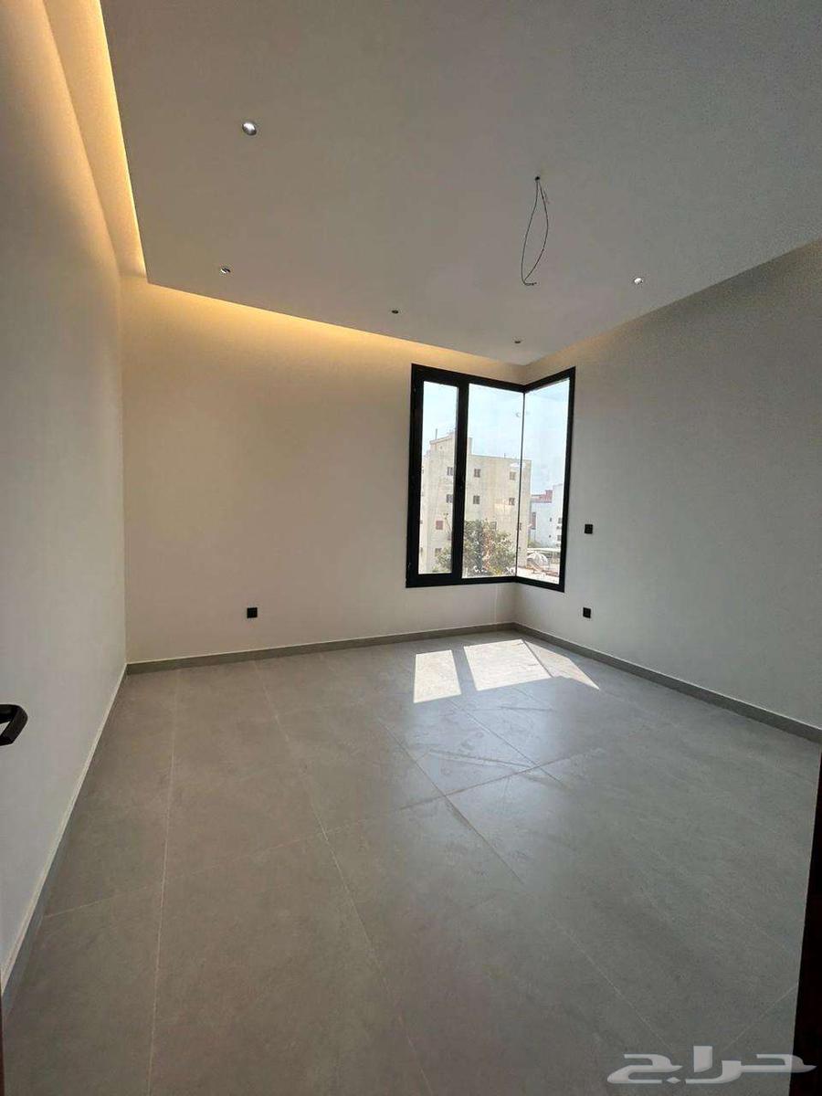 5 bedroom apartment in Al Salamah 15