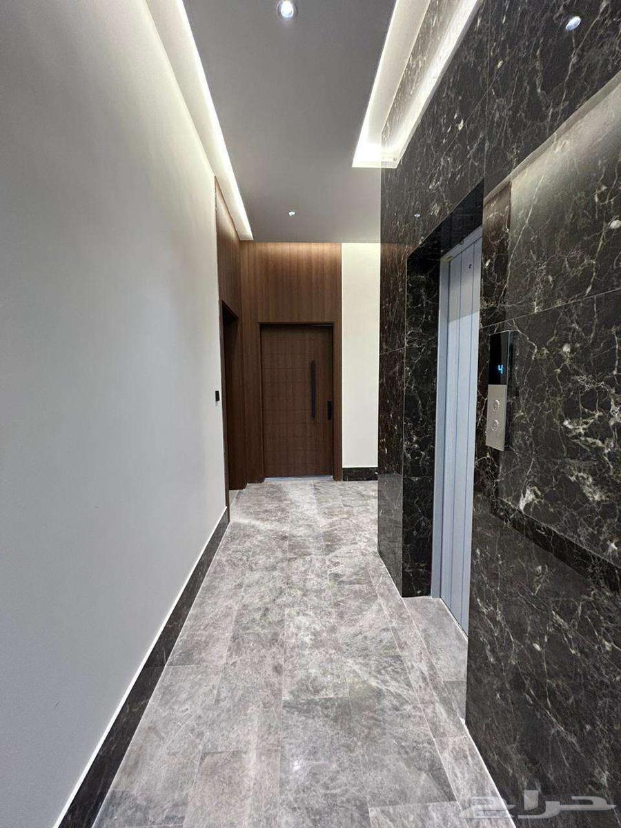 5 bedroom apartment in Al Salamah 6