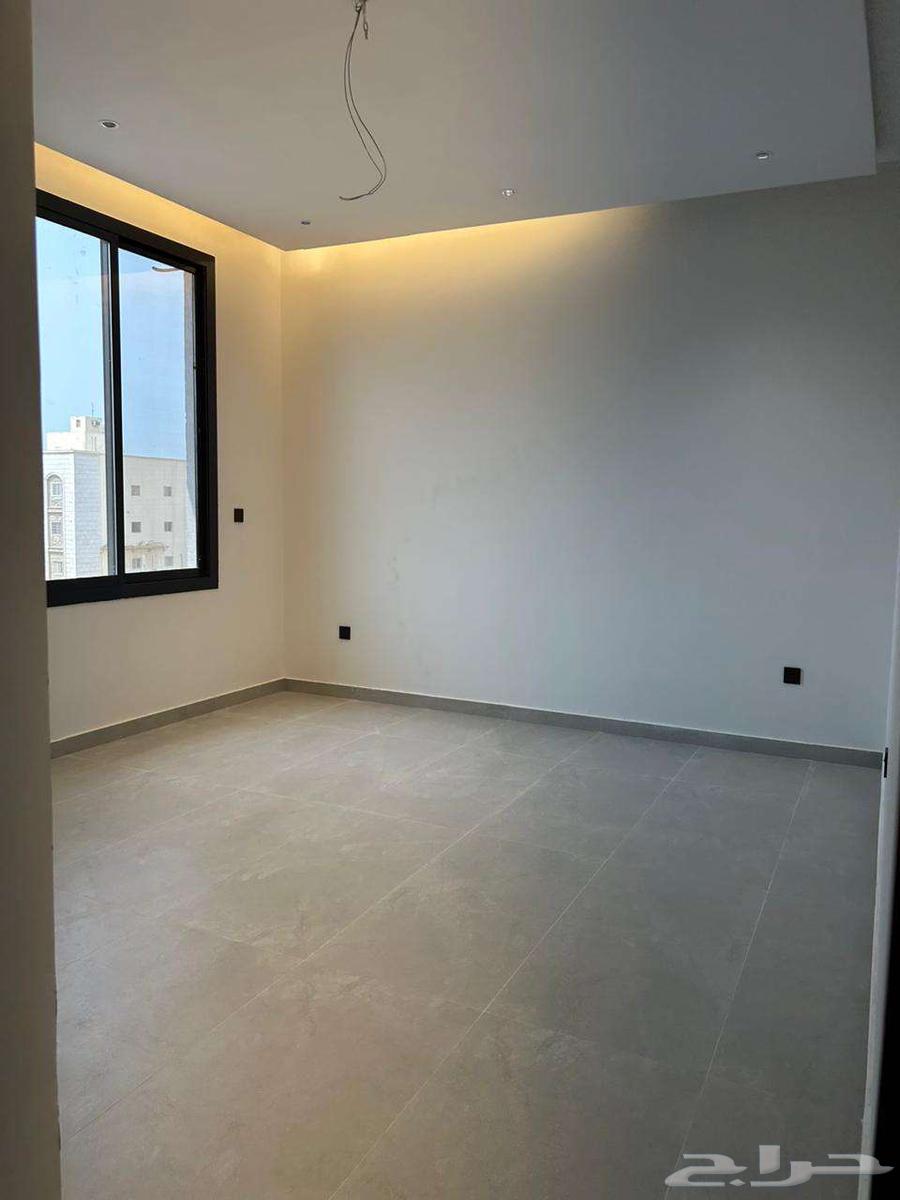 5 bedroom apartment in Al Salamah 8