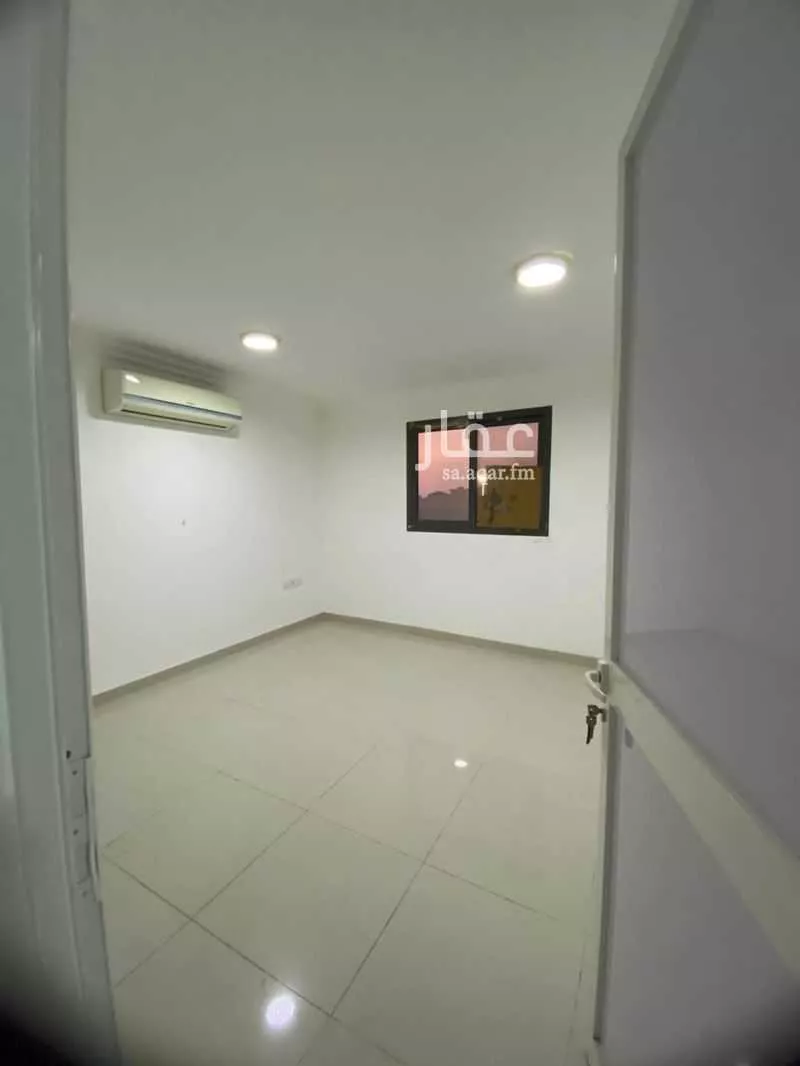 4 bedroom villa in Al Buhairah, Eastern Province 17