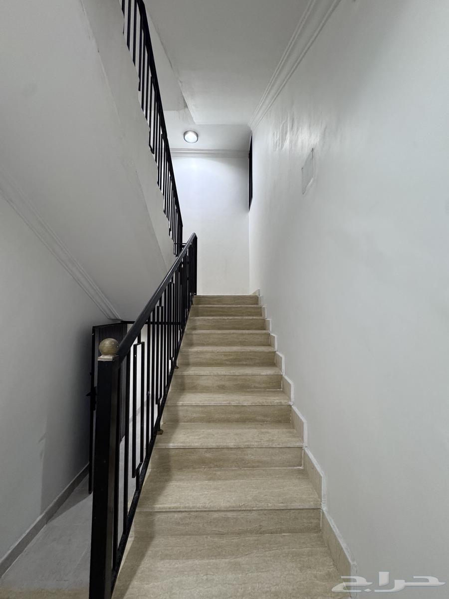 5 bedroom apartment in Ad Dar Al Baida 3