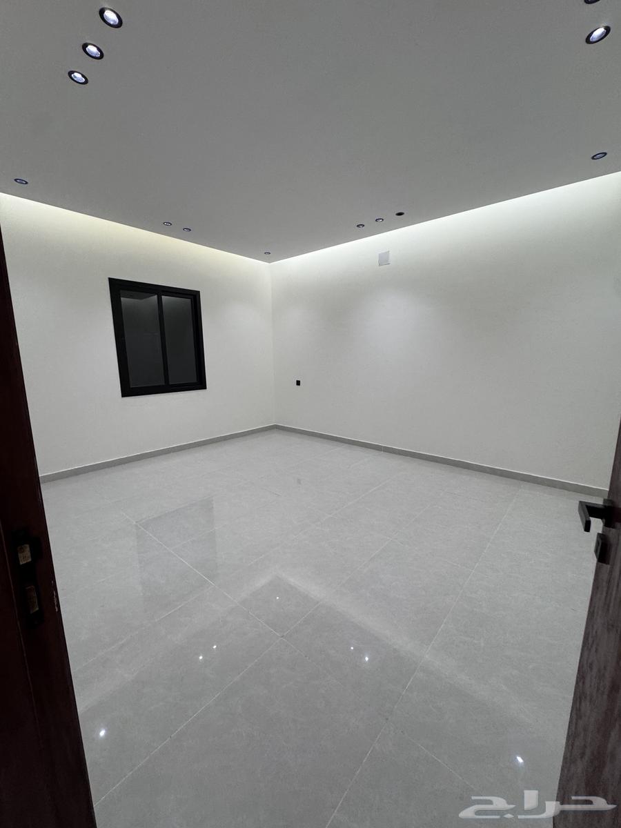5 bedroom apartment in Ad Dar Al Baida 7