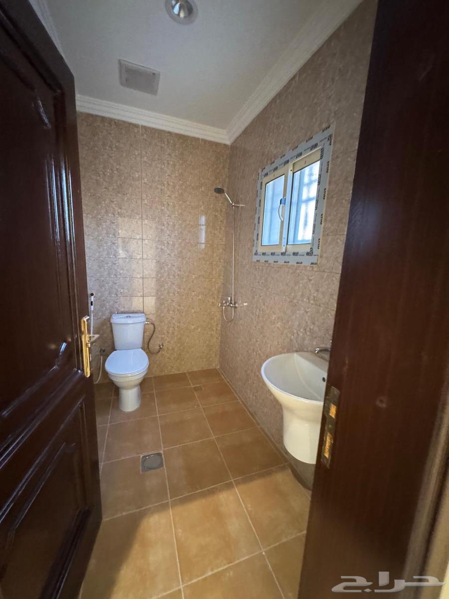 5 bedroom villa in Al Fardus, Jeddah 20