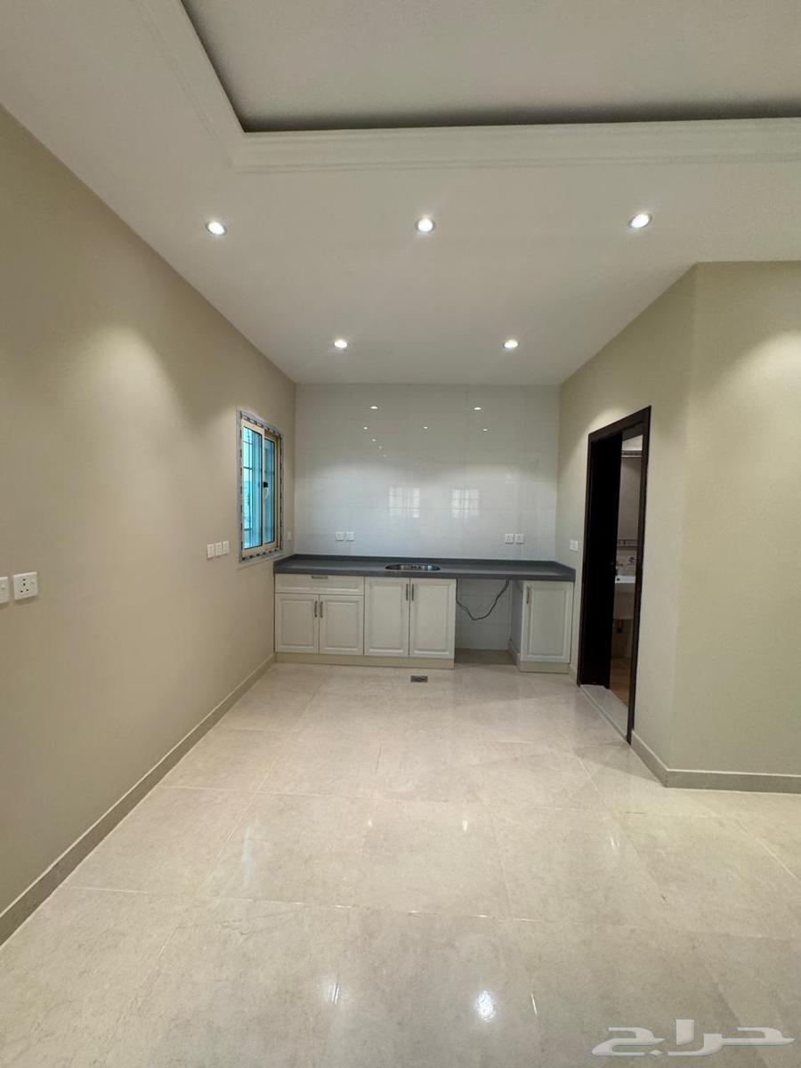 5 bedroom villa in Al Fardus, Jeddah 9