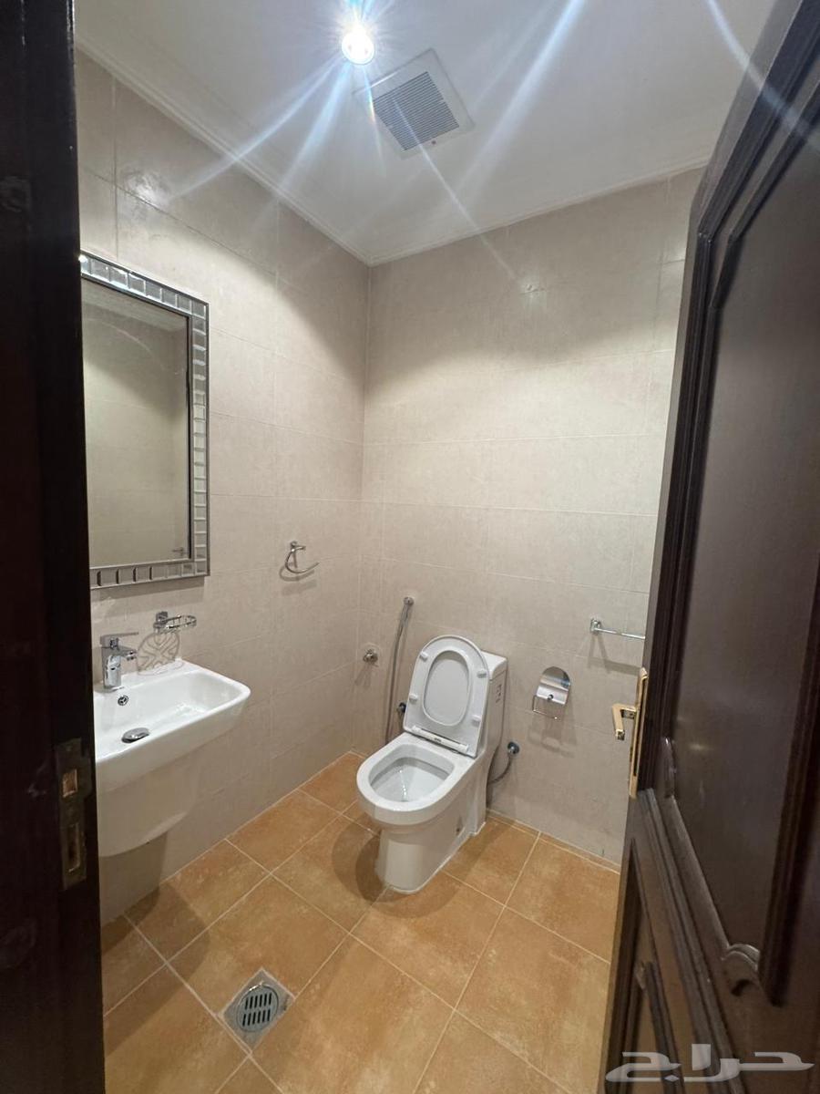 5 bedroom villa in Al Fardus, Jeddah 10