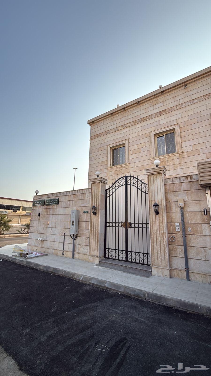 8 bedroom villa in Taibah 2