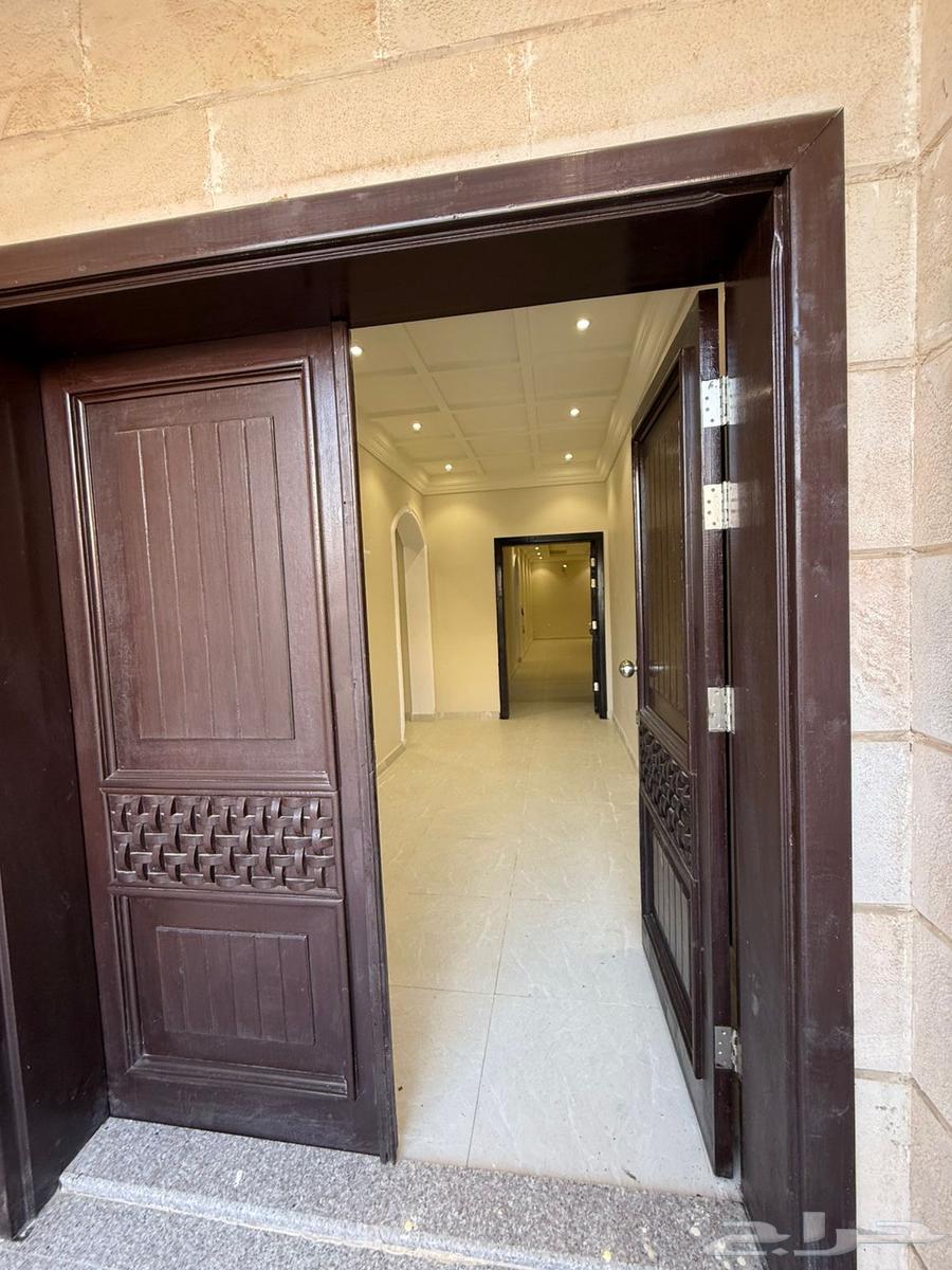 8 bedroom villa in Taibah 4