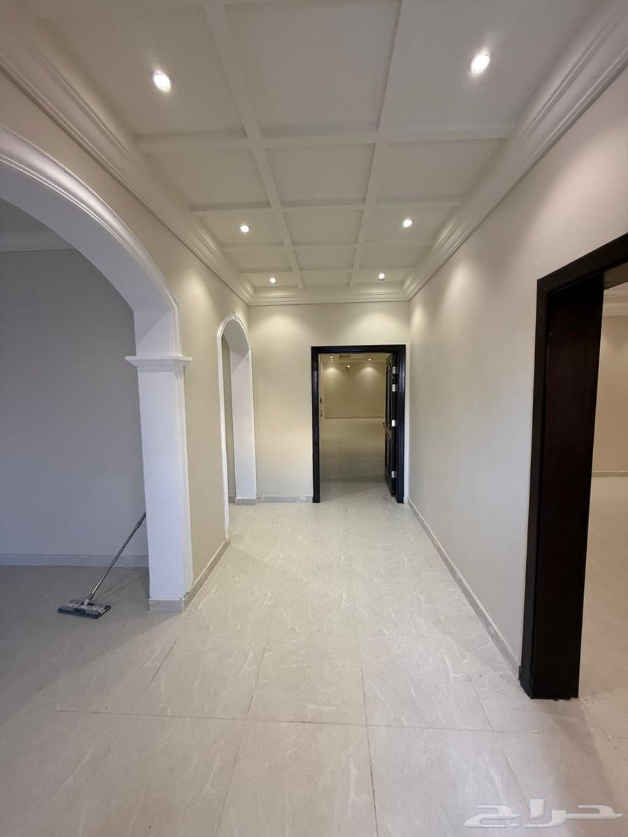 8 bedroom villa in Taibah 5