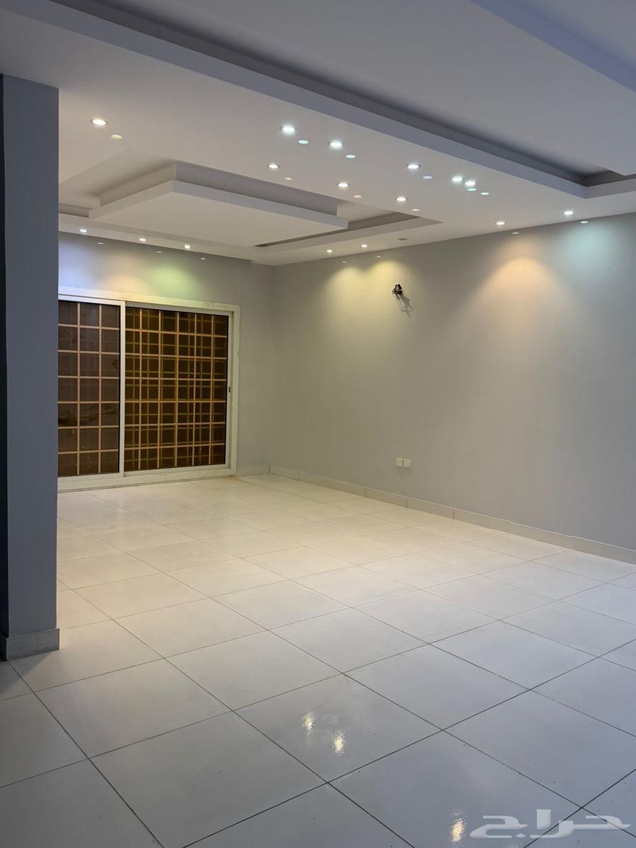 5 bedroom villa in Al Furusiyah 2
