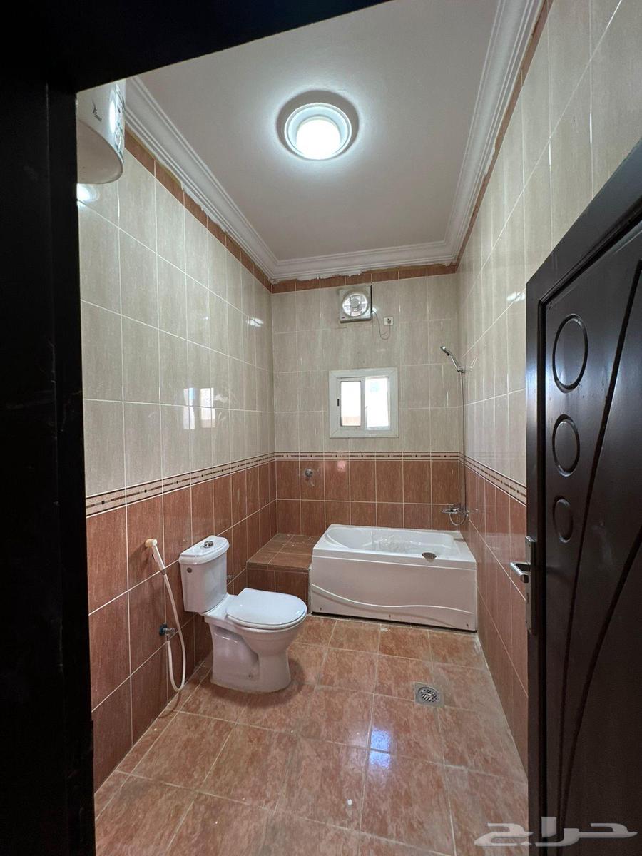 6 bedroom villa in Ar Rayan 11