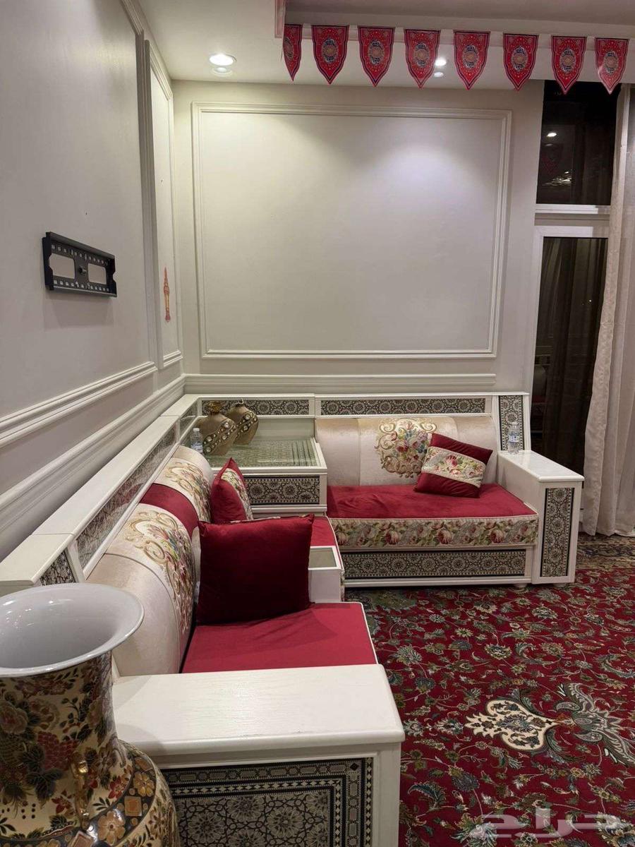 5 bedroom villa in Al Safa 2