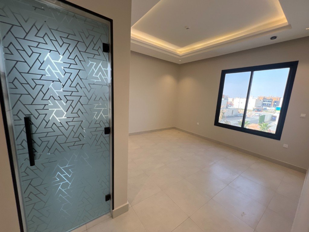 3 bedroom apartment in Al Aridh 6