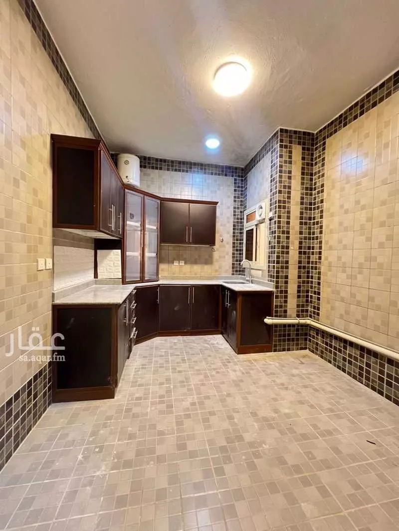 3 bedroom apartment in Al Aqiq 8