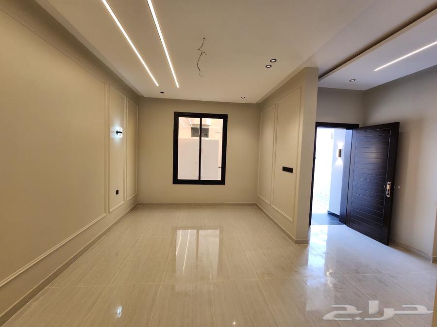8 bedroom villa in Jeddah 4