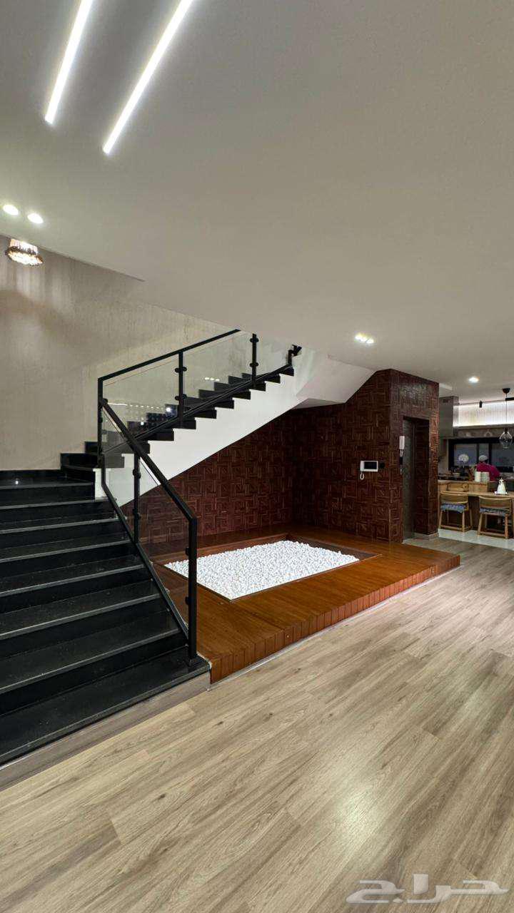 5 bedroom villa in Az Zomorod 14