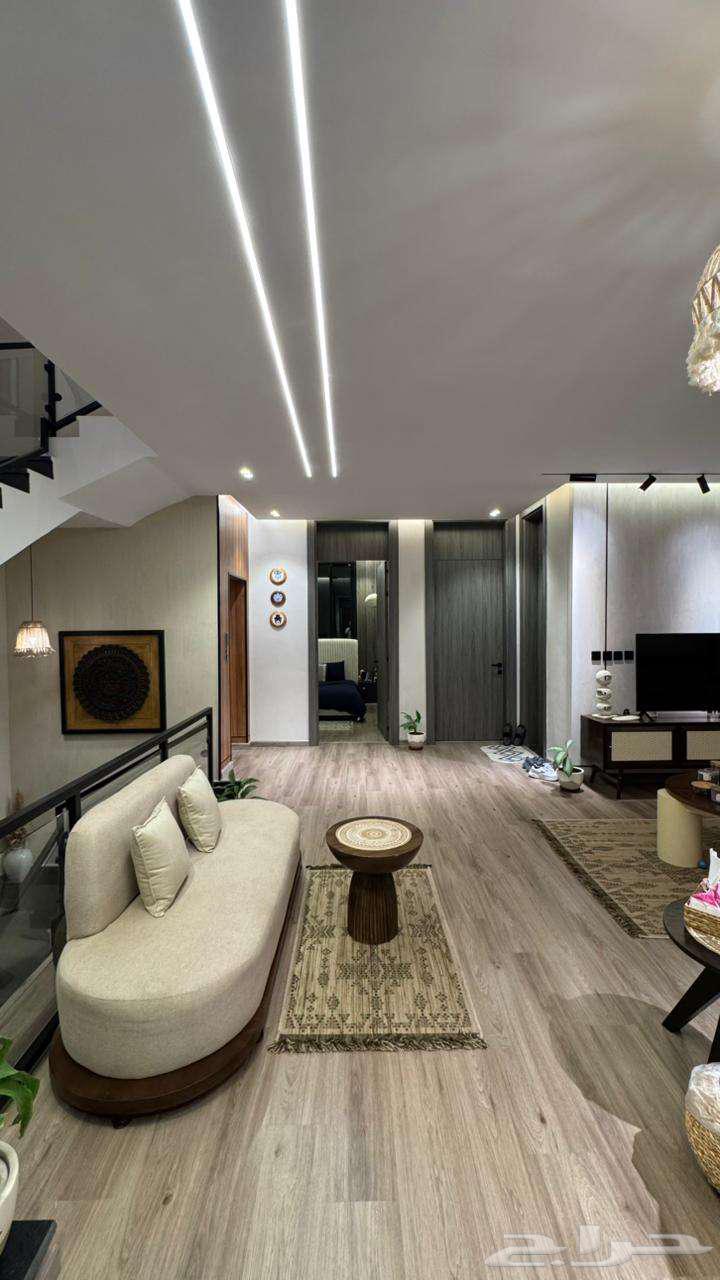5 bedroom villa in Az Zomorod 17