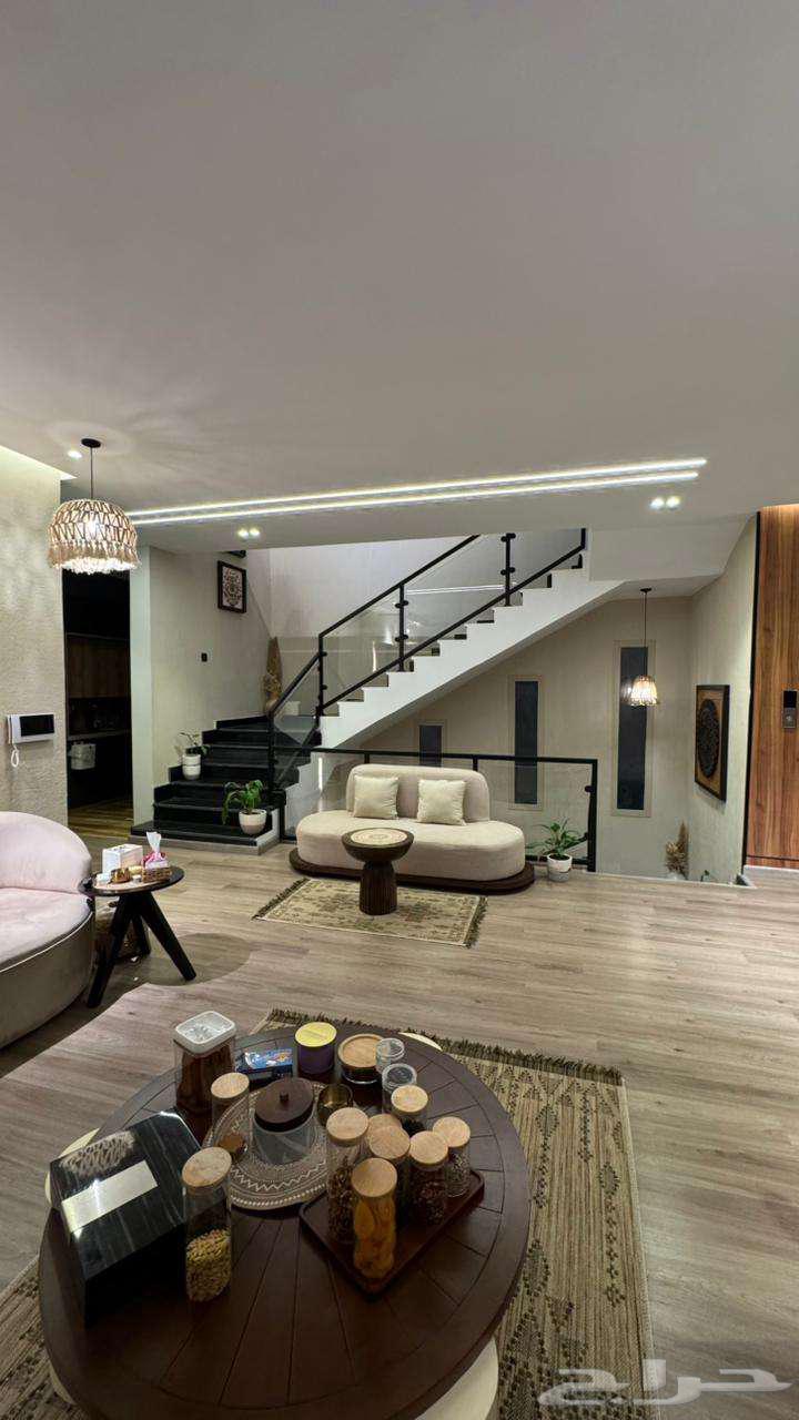 5 bedroom villa in Az Zomorod 21