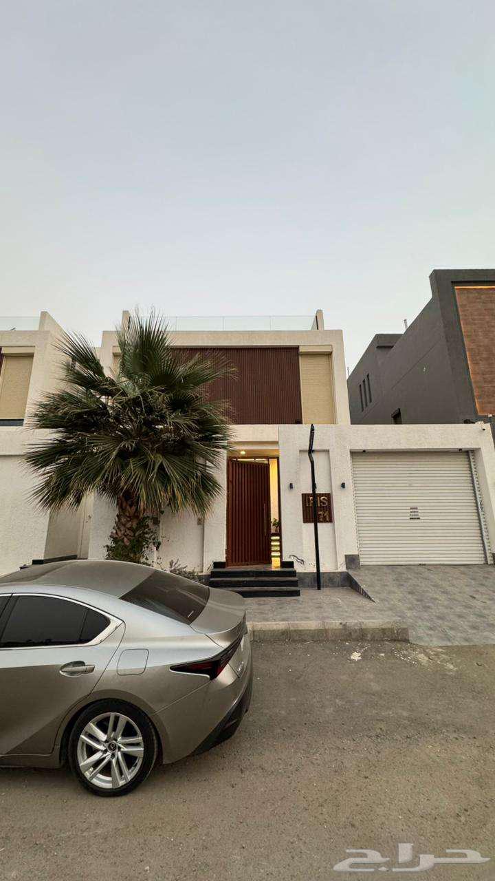 5 bedroom villa in Az Zomorod 39