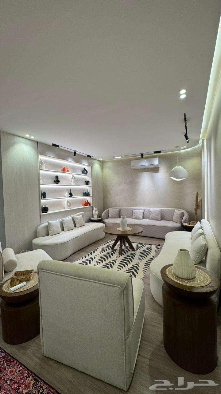 5 bedroom villa in Az Zomorod 44