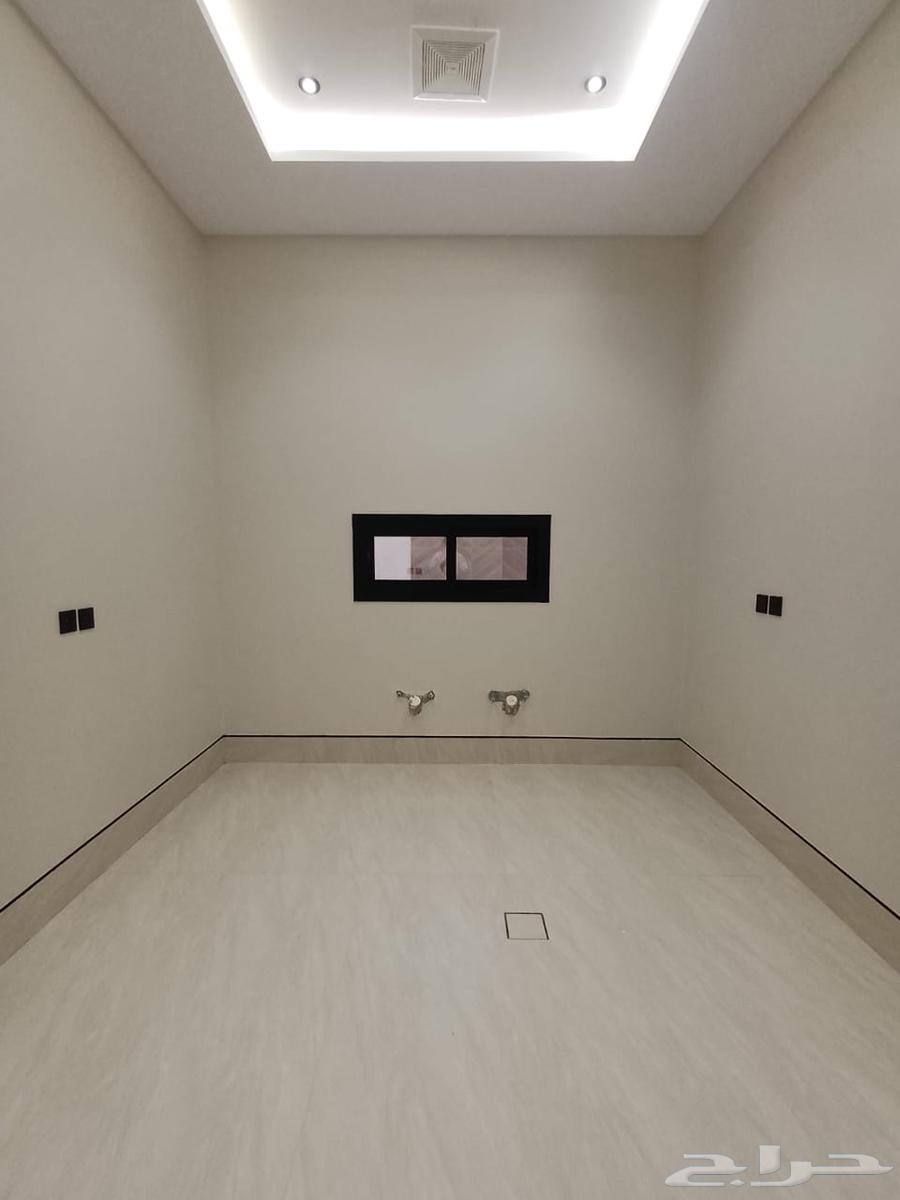 8 bedroom villa in Al Furusiyah 5