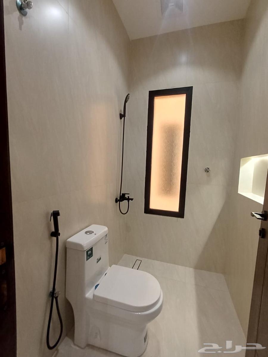 8 bedroom villa in Al Furusiyah 9
