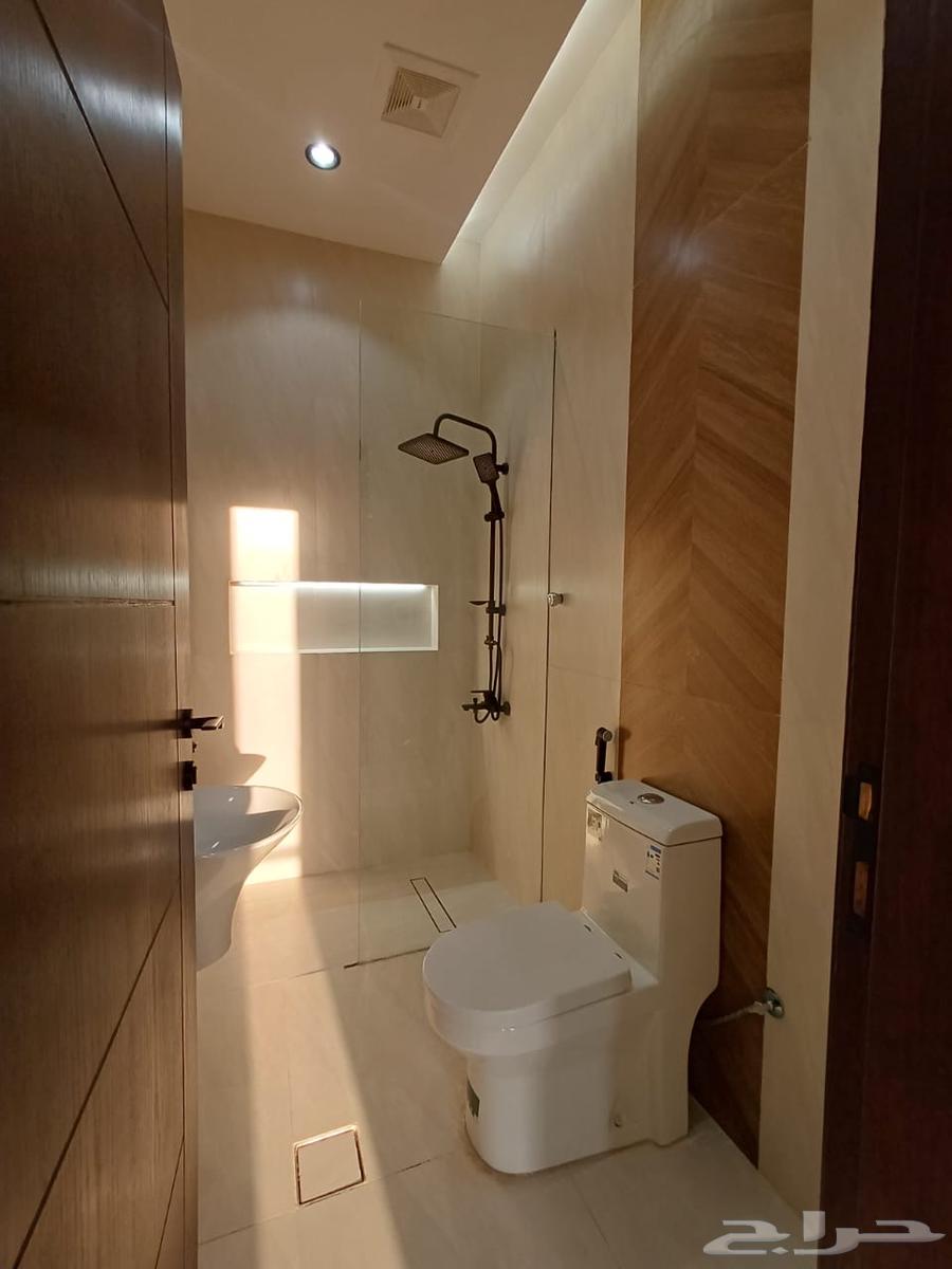 8 bedroom villa in Al Furusiyah 10