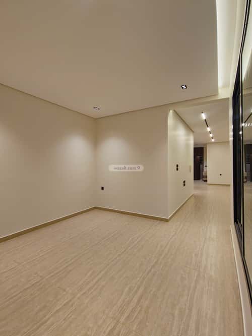 floor in Al Zahrah 9
