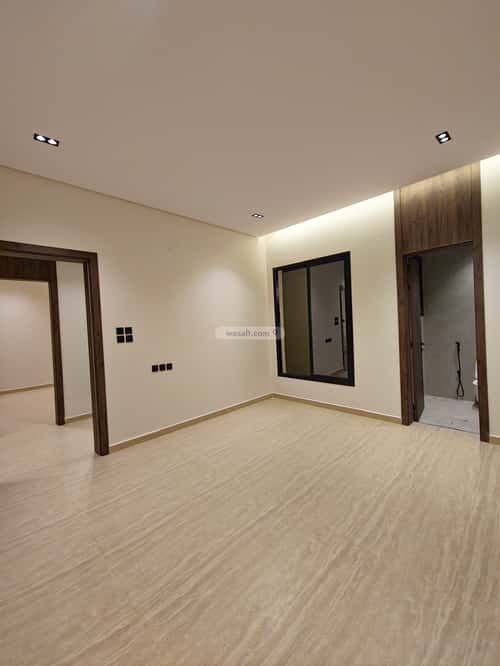 floor in Al Zahrah 18