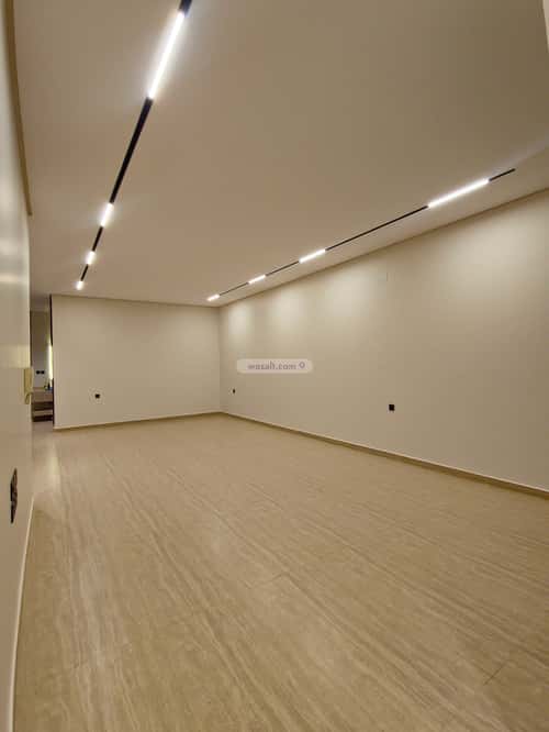 floor in Al Zahrah 7