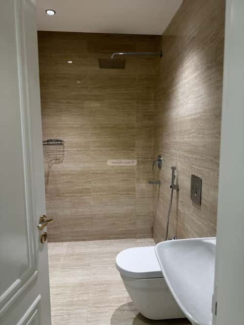 3 bedroom apartment in Al Malqa 4