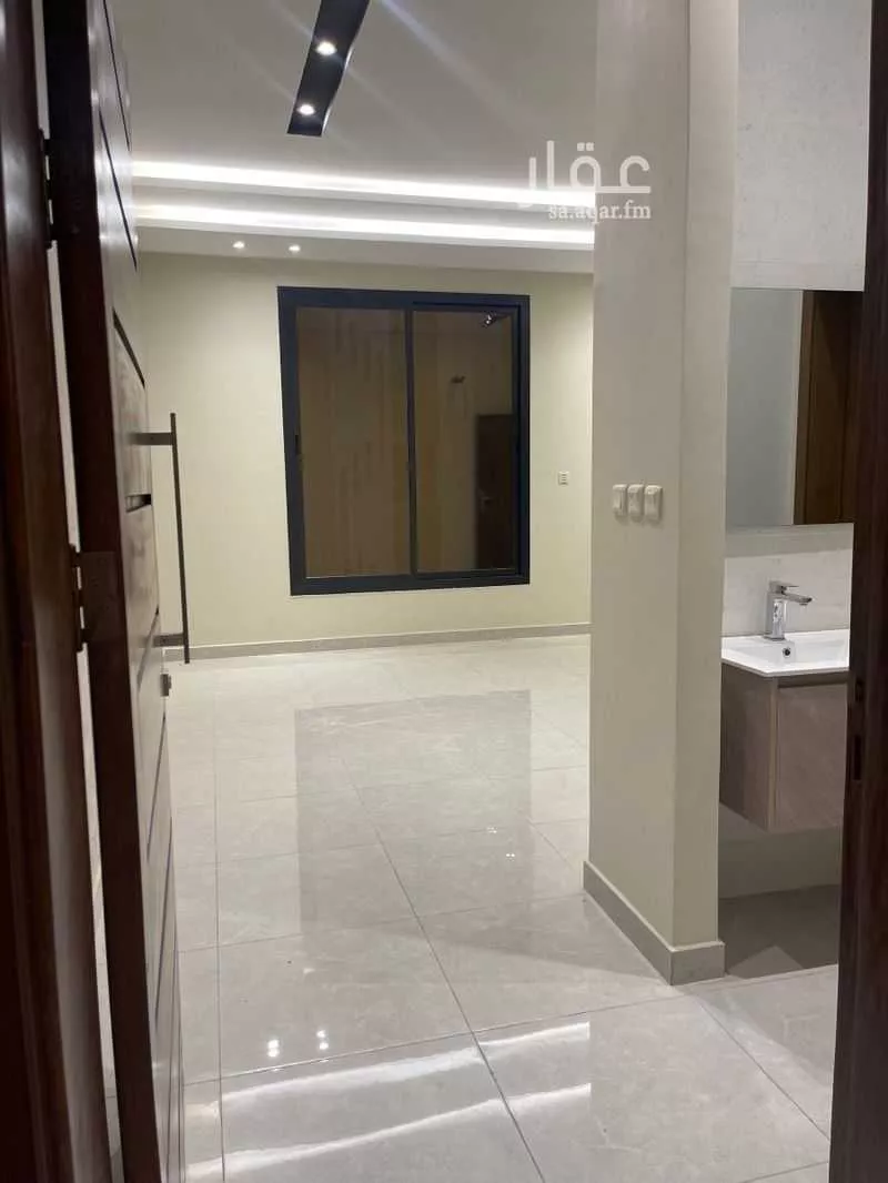 5 bedroom apartment in Al Marwa 6