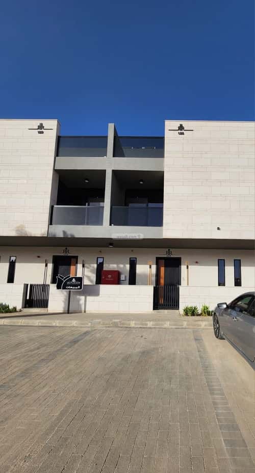 4 bedroom villa in Al Aridh 8
