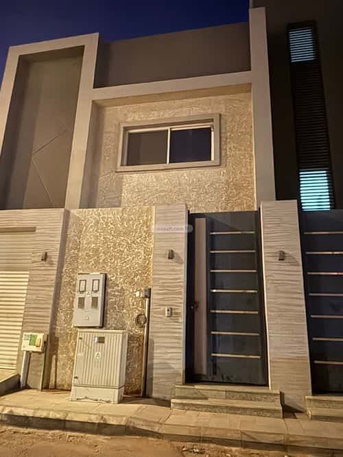 8 bedroom villa in Al Aridh 1