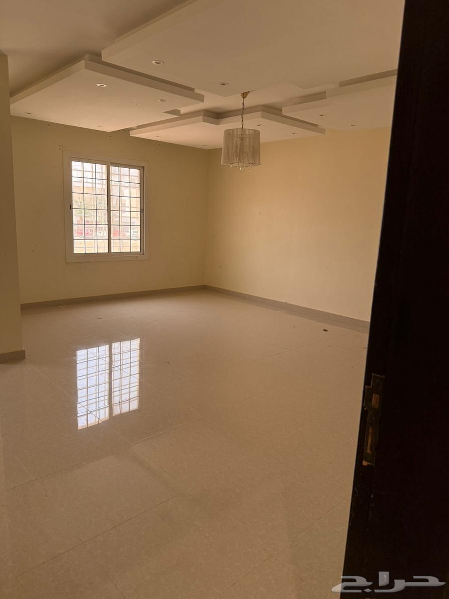 6 bedroom villa in Al Sawari 15