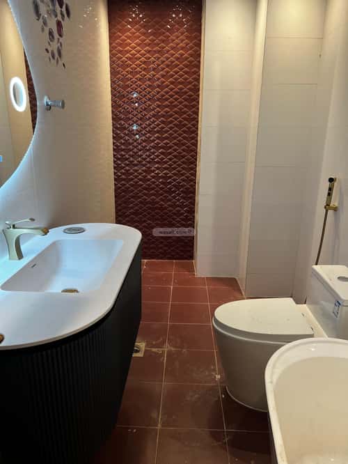 6 bedroom villa in Al Aqiq 2