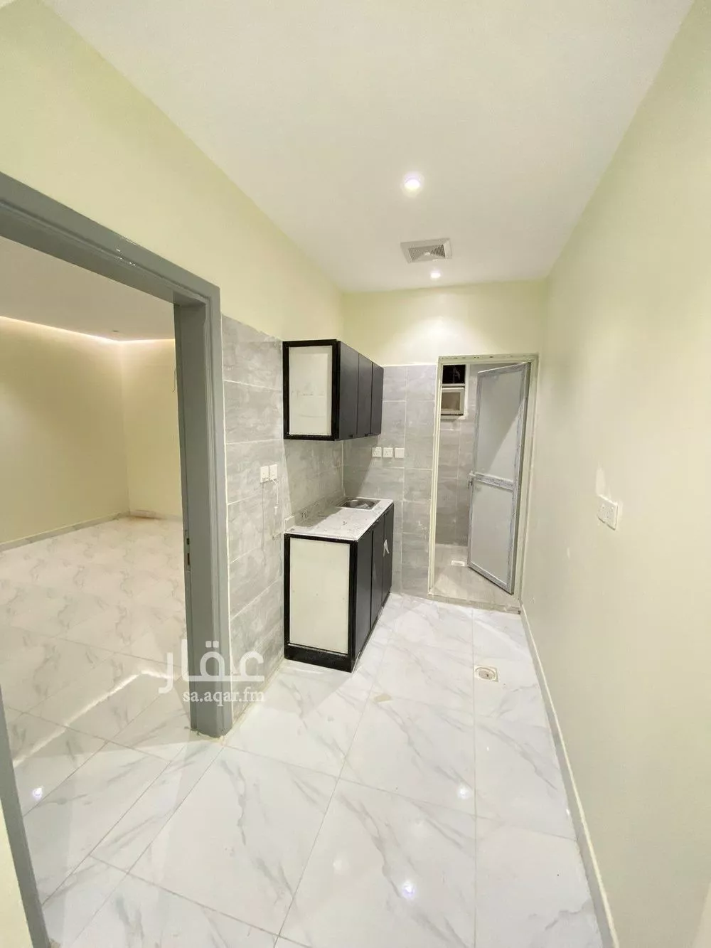 1 bedroom apartment in As Suwaidi Al Gharabi 3
