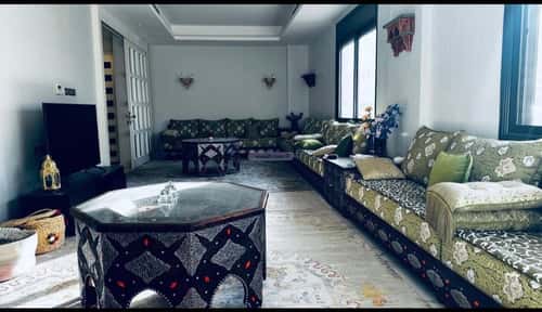 شقة 4 غرف في الملقا 12