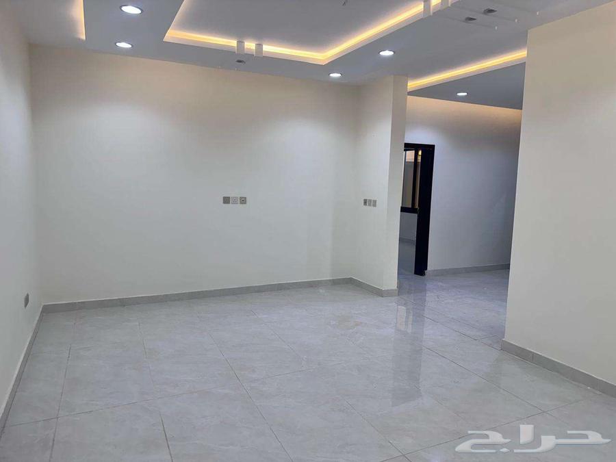 8 bedroom villa in Al Fardus, Jeddah 4