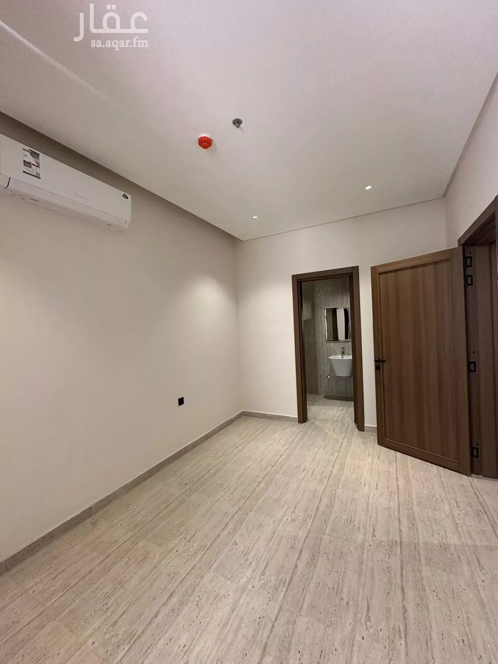 4 bedroom apartment in Irqah, Riyadh 9