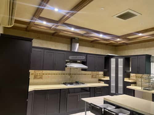 8 bedroom villa in Al Rabie 8