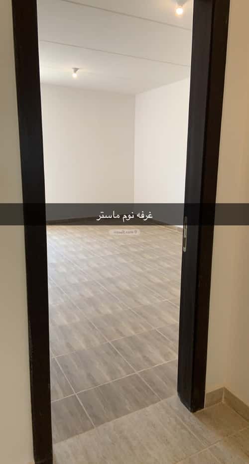 فيلا 4 غرف في مطار الملك خالد الدولي 14