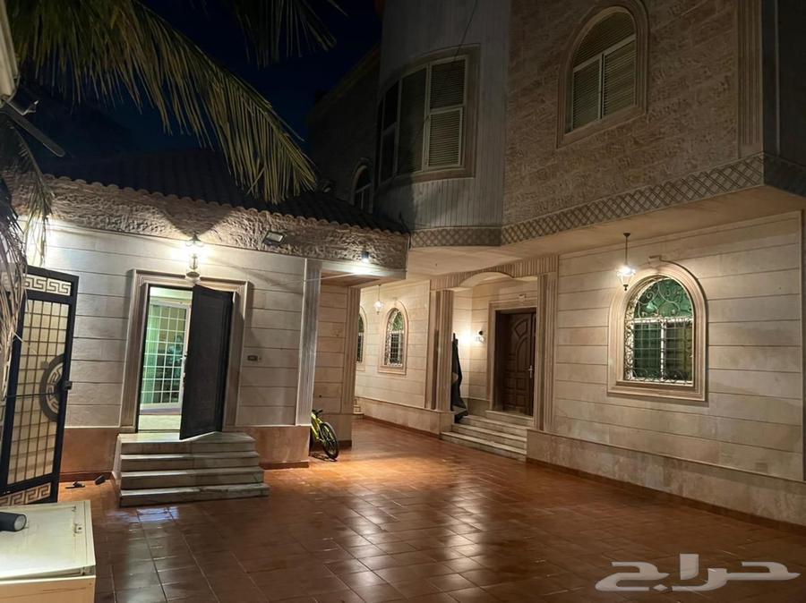 11 bedroom villa in Al Basateen 5