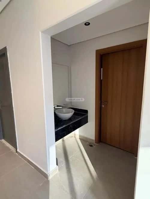6 bedroom villa in Riyadh 7