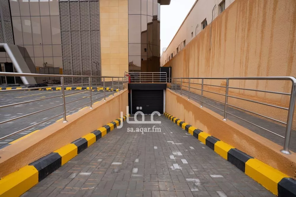 3209 sqm building in Al Maseef 2