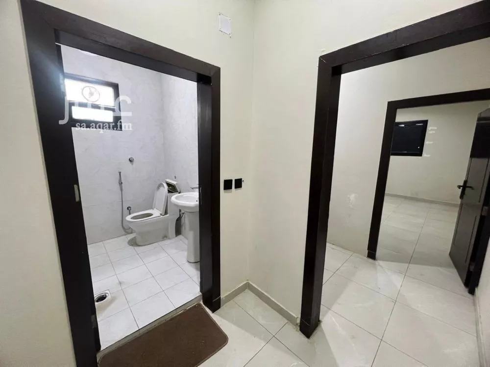2 bedroom apartment in Al Aziziyah, Riyadh 4