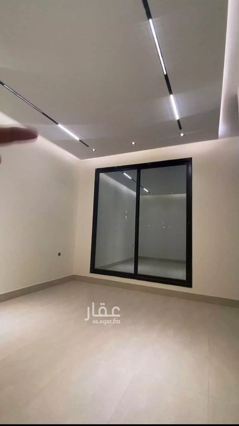 فيلا 5 غرف في عكاظ 8